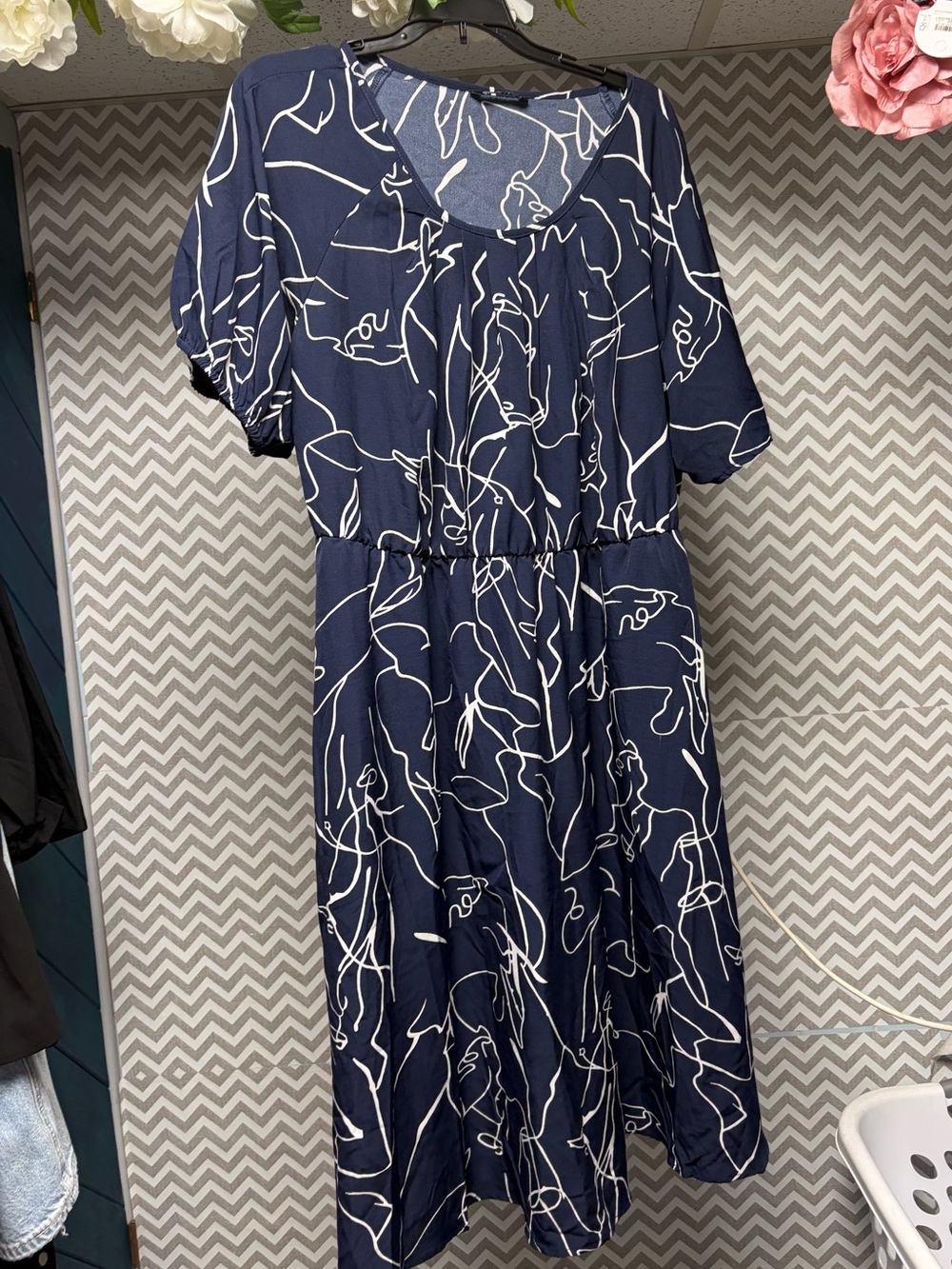 BloomChic Navy and White Abstract Line Midi Dress